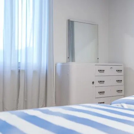 Boulevard 900 בית הארחה