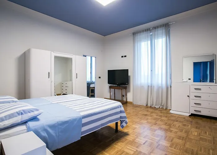 Гостевой дом Boulevard 900 Revello